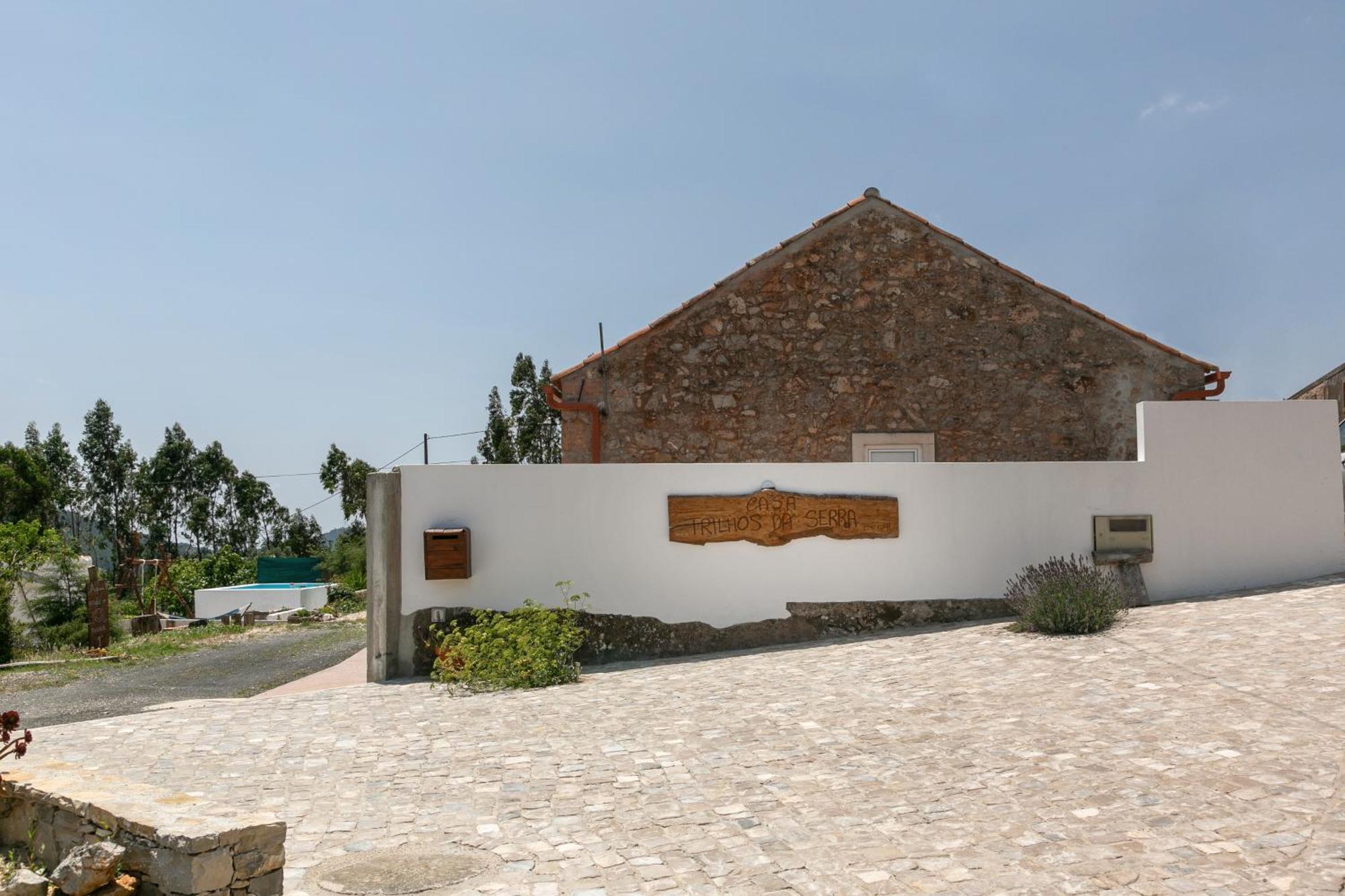 Casa Trilhos Da Serra Alcobertas Экстерьер фото